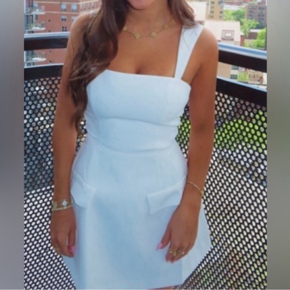 Amanda Uprichard Dresses & Skirts - AMANDA UPRICHARD Bethany White Romper XL